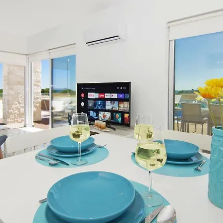 Villa Athjas1 *