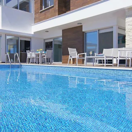 Athjas1 Villa Ayía Nápa